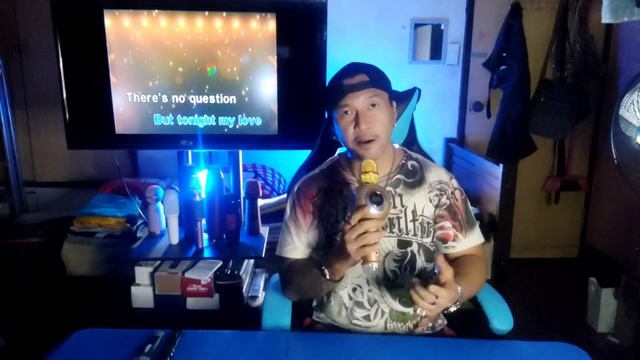 M8 karaoke microphone with colorful stage lights... Practice Lang!!! Kenny Rogers karaoke medley смотреть онлайн