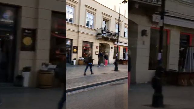 Ulica Nowy Świat Warszawa смотреть онлайн