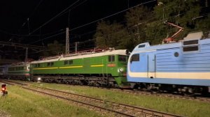 Пересылка электровозов ВЛ8 и ЧС2 из Екатеринбурга в Санкт-Петербург для участия в ЭКСПО 1520