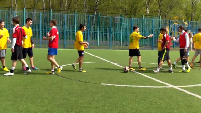 Сб. Лиги - ФК Космонавты ответная игра 1.05.2016 Рукопожатие смотреть онлайн