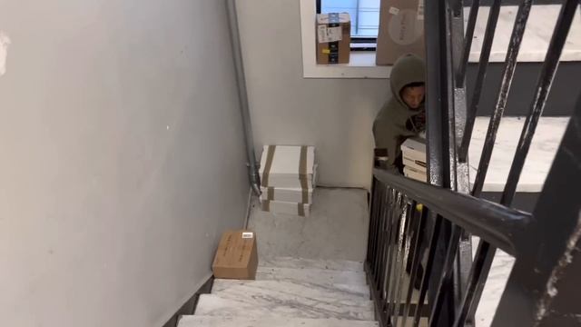 How To Move 11,000 CDs & More смотреть онлайн