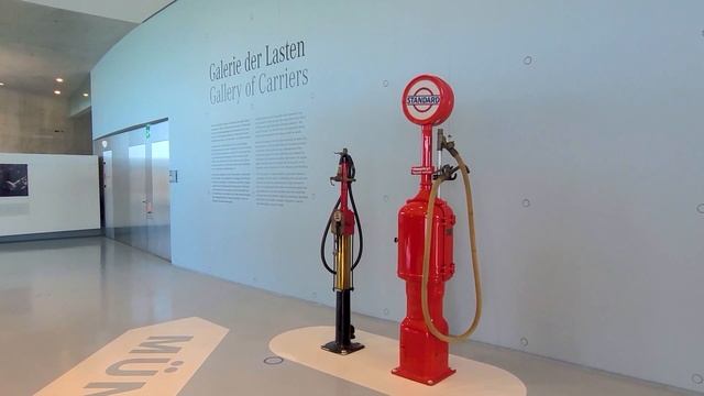 Живу в Германии: Музей "Merсedes Benz". 3й этаж. Moreno la Perlita смотреть онлайн