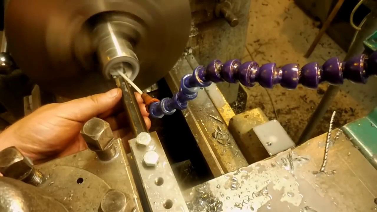 Как на токарном расточить ГЛУБОКОЕ ОТВЕРСТИЕ? Инструмент из Китая. смотреть онлайн
