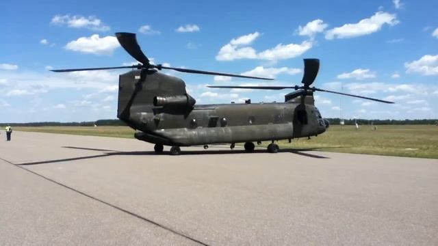Boeing CH-47 Chinook смотреть онлайн