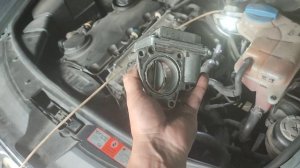РЕМОНТ ДРОССЕЛЬНОЙ ЗАСЛОНКИ в VW AUDI 2.0 TDI