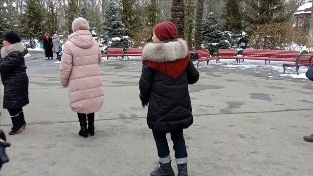 НОВЕНЬКИЕ НА ТАНЦАХ ХАРЬКОВ ПАРК ГОРЬКОГО смотреть онлайн