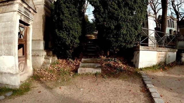 Хотите жить – НЕ смотрите на чужие могилы на кладбище смотреть онлайн