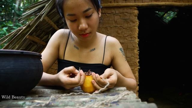 Full-video: Beware of Strangers in the Night - Food Difficulties and Forest Threats смотреть онлайн