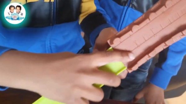 Zuru Metal Machines Shark-Attack Track