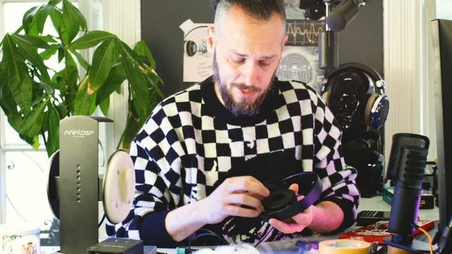 Headphone Tuning / Modding basics with the Sony MDR-ZX110 Amazon's most popular wired headphones смотреть онлайн
