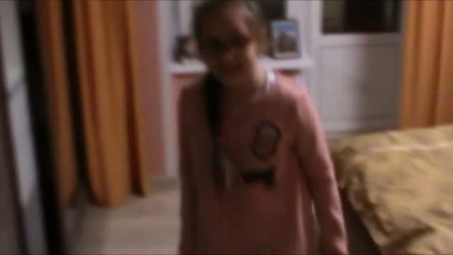 Мы играем с подругой в пол это лава смотреть онлайн