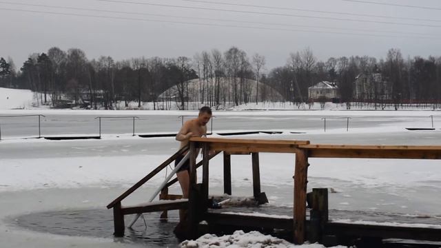 Моржевание в Озерках смотреть онлайн