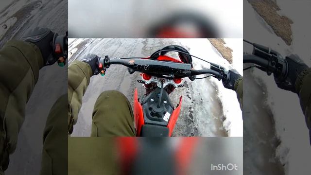 Весение Покатушки на Венто Питбайк 125сс жосткий прохват по грязи и снегу. смотреть онлайн