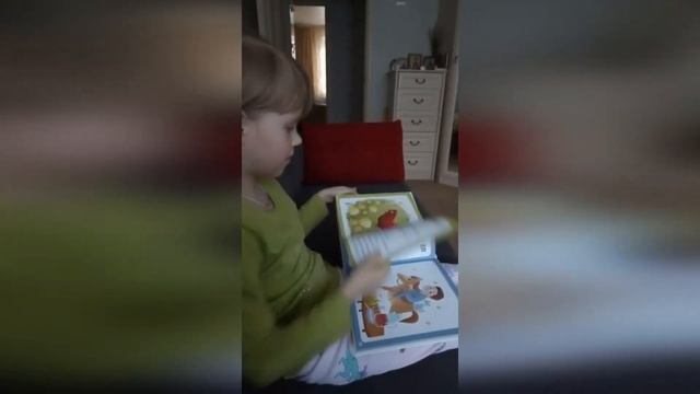 #обнимемребенкаскнигой  Автор книги Л. Данилова 