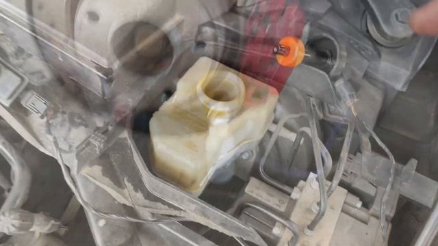 How To Bleed, Change, Flush Brake Fluid BMW! | E90 E92 E93 328i 330i 335i смотреть онлайн