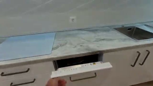 Изготовление кухни в потолок, от производителя Берёзка Мебель Ростов! смотреть онлайн