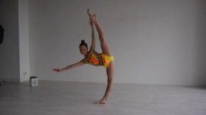 Красавицы гимнастки на фотосессии
