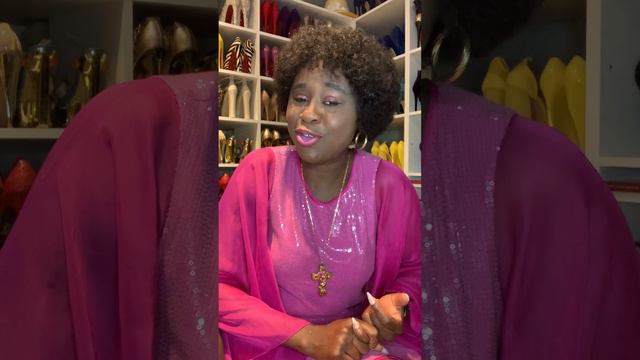 HOW TO STYLE A FUCHSIA OUTFIT смотреть онлайн