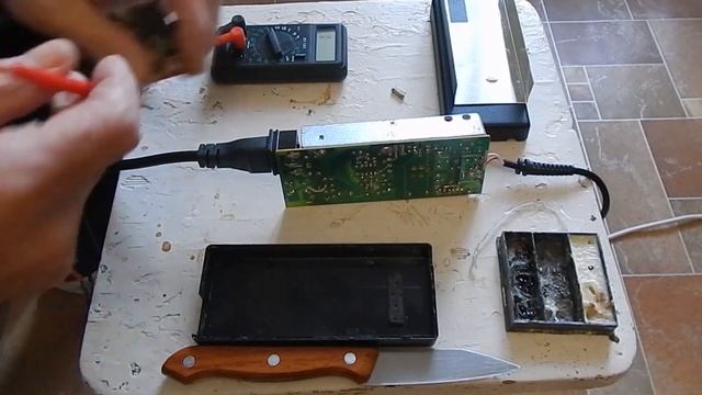 ремонт на коленках блок питания от ноутбука 1080p смотреть онлайн