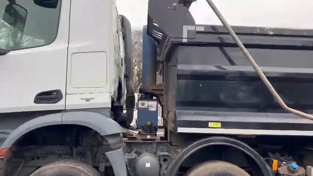 2015 Mercedes Arocs 3240 8x4 Tipper смотреть онлайн