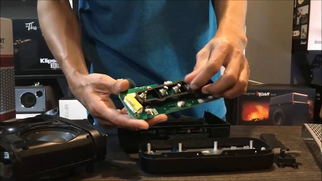 ลำโพง Fender Newport คอลเล็คชั่นสีใหม่‼️ พร้อมการแกะดูแบตเตอรี่ смотреть онлайн