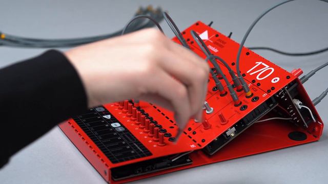 pocket operator modular 170 - patch creation смотреть онлайн