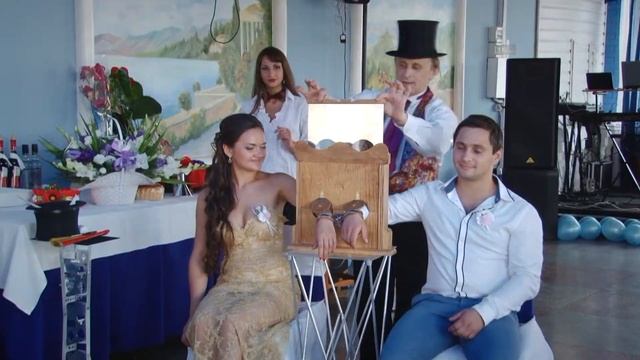 Фокусник иллюзионист Александр Кобылинский. Заказать шоу на праздник смотреть онлайн