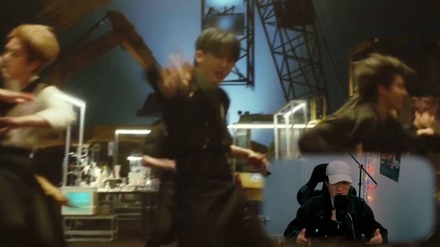 Musicians react & review ♡ STRAY KIDS - GODS MENU (神메뉴) смотреть онлайн