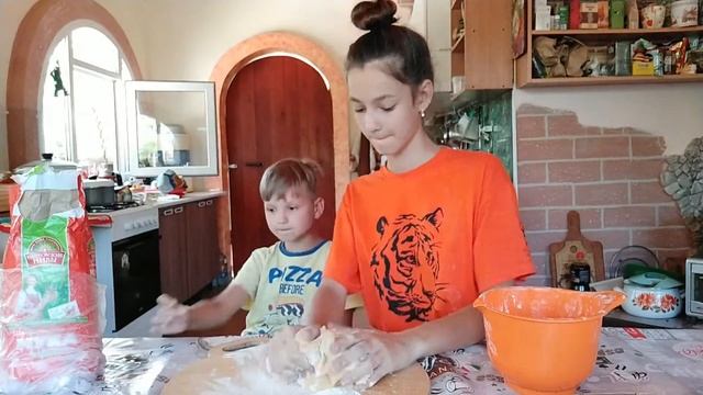 РЕЦЕПТ ВЕНСКОГО ПИРОГА С ВАРЕНЬЕМ смотреть онлайн