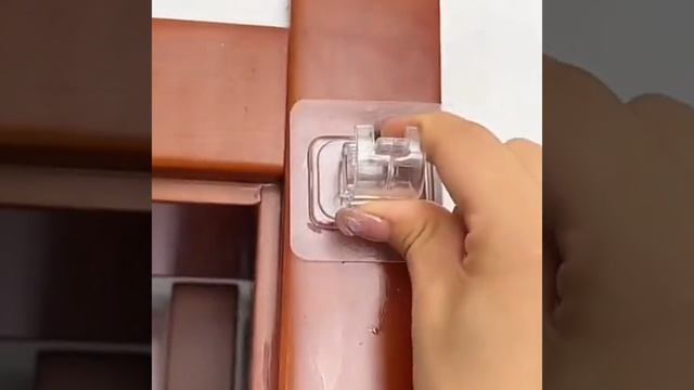 Удобный держатель палочка для занавески над дверью смотреть онлайн