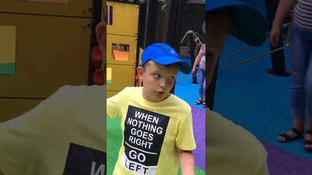 Тестирование детской площадки в Саду Эрмитаж смотреть онлайн