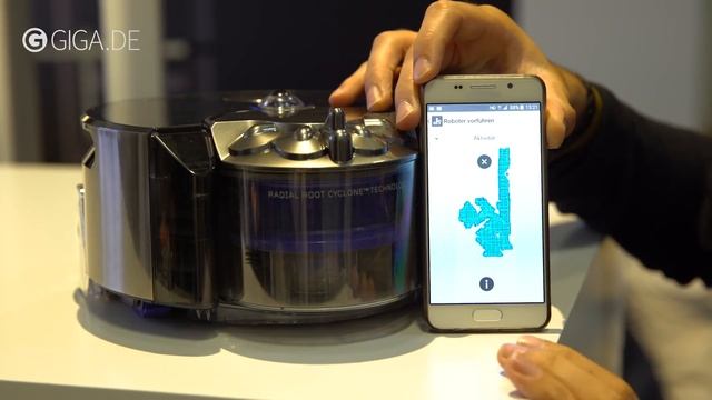 Dyson 360 Eye im Hands-On: Saugroboter mit 360-Grad-Kamera - IFA 2016 - GIGA.DE смотреть онлайн