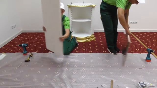 Гостиная РОЗА. Как собрать угловую витрину смотреть онлайн