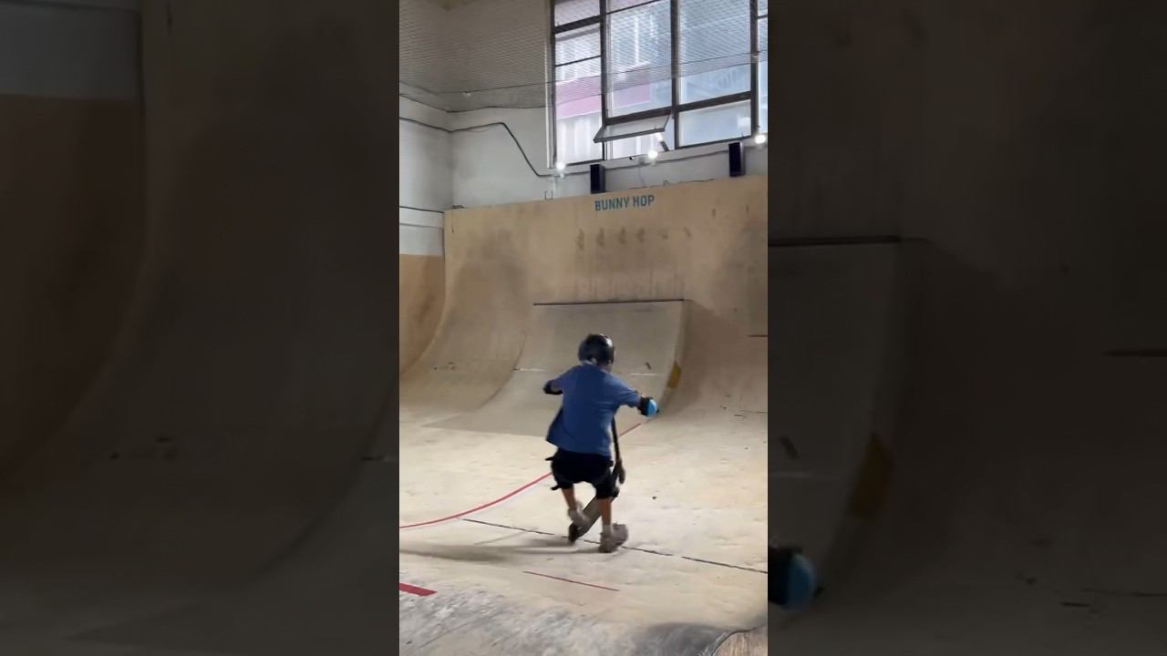 Скейтпарк BunnyHop. Не все трюки можно сделать с первого раза Падения в скейт парке. смотреть онлайн