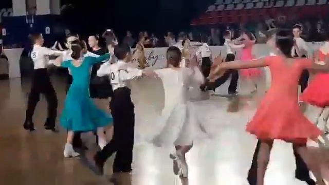 ТАНЦЫ ОТРАДНОЕ (самба) смотреть онлайн