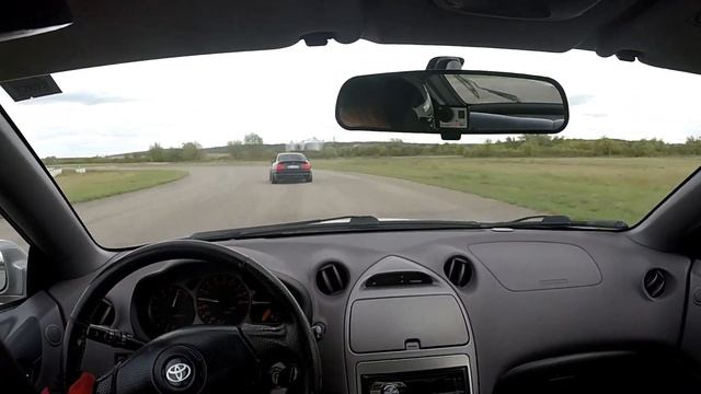 Toyota Celica TS vs BMW E46 coupé смотреть онлайн