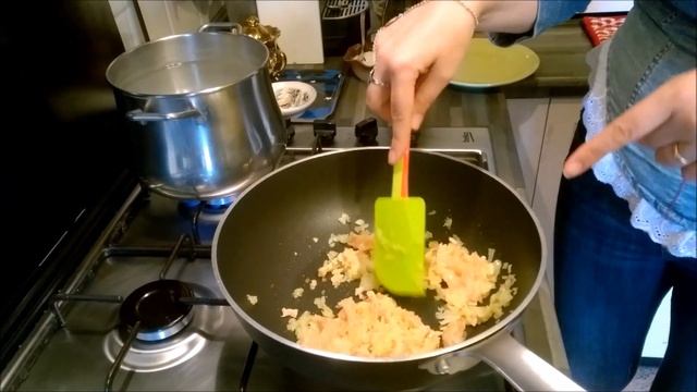 ??Яичная паста с СЁМГОЙ /??Salmon pasta tagliatelle. Итальянская кухня // Taty Italia смотреть онлайн