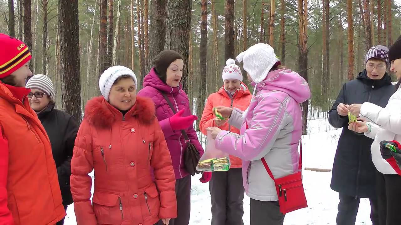 Скандинавская ходьба.  Поход на озеро. 8 марта