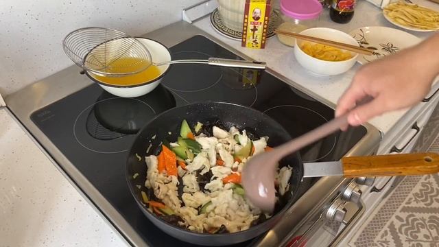 Куриная Грудка с Овощами, Яйцом и Грибами по-Китайски 木须肉 | Китайская кухня Тягубя