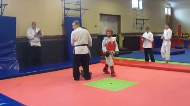 Кирдяев Арсений (кр) - Редько Сергей (син).MP4 смотреть онлайн