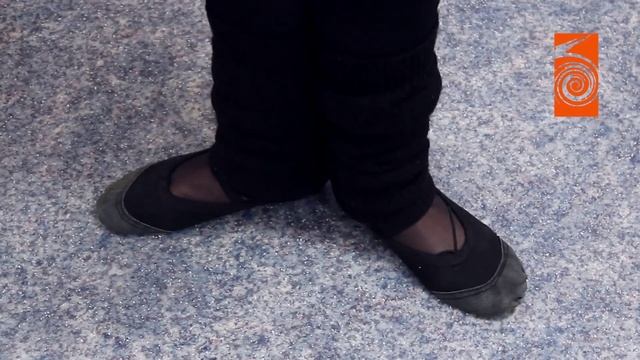 Видео курс по боди балету 1 Выпуск Разогрев стопы смотреть онлайн