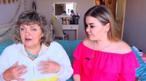 ОДЕВАЕМ ДРУГ ДРУГА С МАМОЙ ! ДОВЕЛА МАМУ !