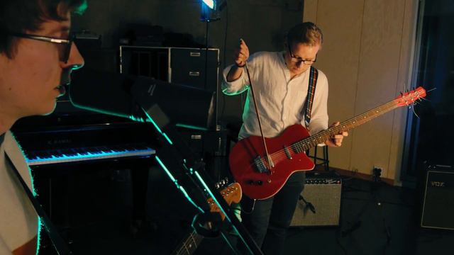 Neon Apartments "Prism" - Sunday Night Sessions смотреть онлайн