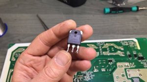 Інвертор Must PV18-1012 1 кВт. Огляд начинки.