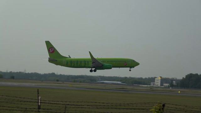 B737-800 BOEING S7 AIRLINES / Посадка в Толмачево (Новосибирск)