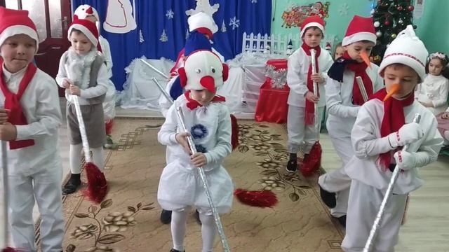 Танец "Снеговички" смотреть онлайн