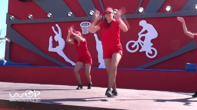 Ferrari Land Acrobatic Show - Port Aventura World - Complete show / espectáculo completo смотреть онлайн