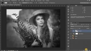 Как в фотошопе цветную фотографию сделать черно-белой