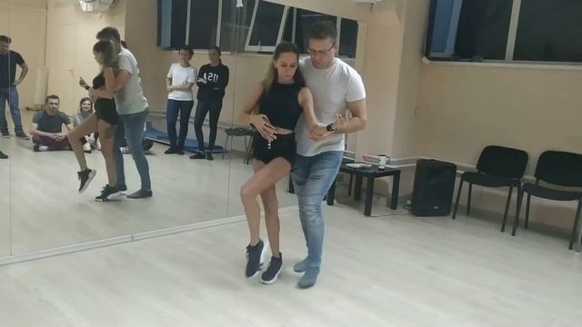 Кизомбе в Красноярске (1). Открытый урок 3.10.2019 смотреть онлайн