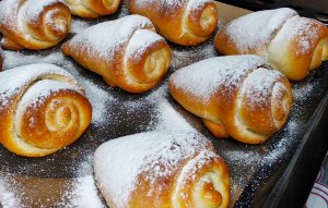 Сахарные булочки "Комета". Очень вкусное тесто и очень лёгкий рецепт.